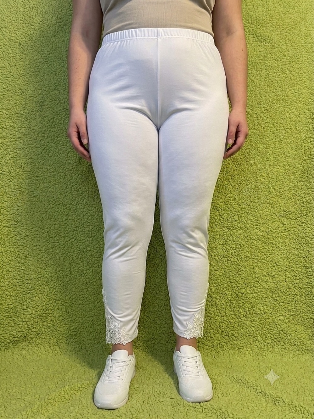 White Lace-Hem Stretch Leggings — Comfortable Everyday Fit